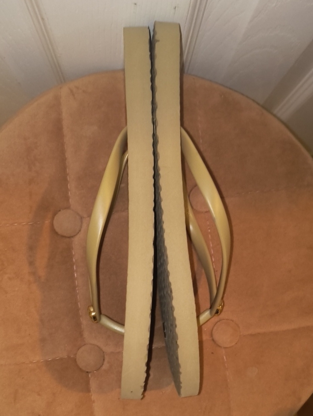 Tory Burch Logo Flip Flop Sandals Size 9 - Picture 3 of 6